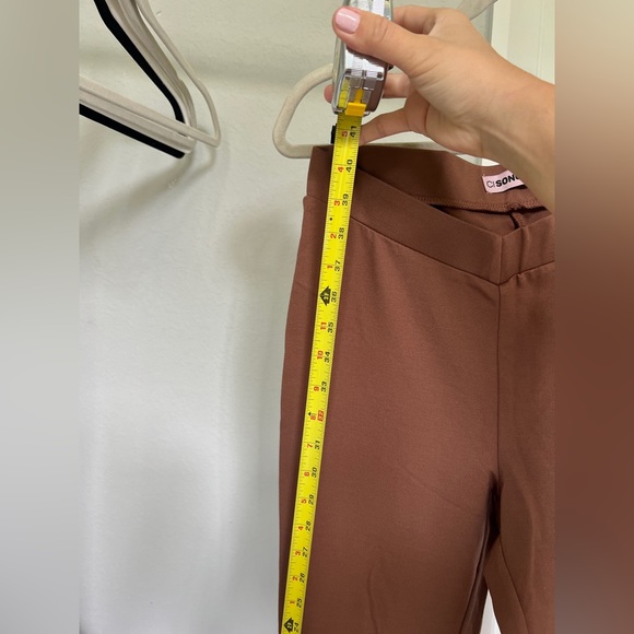 NEW Ci Sono V Cut Flared Leggings - Picture 8 of 11